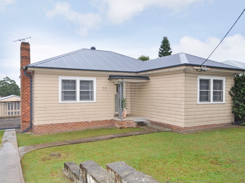 33 Lindesay Street, East Maitland NSW 2323