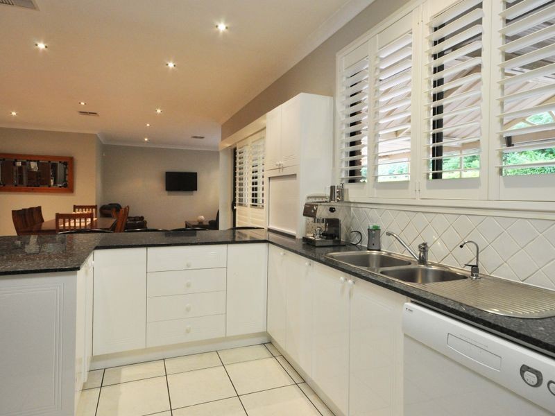 10 Elizabeth Street, Telarah NSW 2320