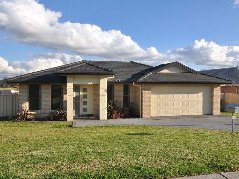 10 Kent Street, Greta NSW 2334