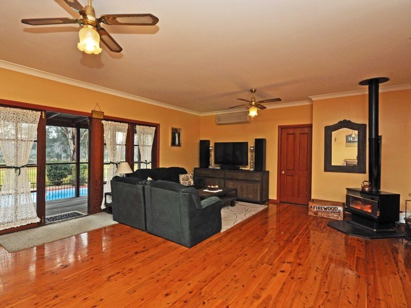 1106 Sandy Creek Road, Quorrobolong NSW 2325