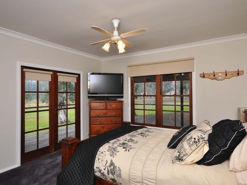1106 Sandy Creek Road, Quorrobolong NSW 2325