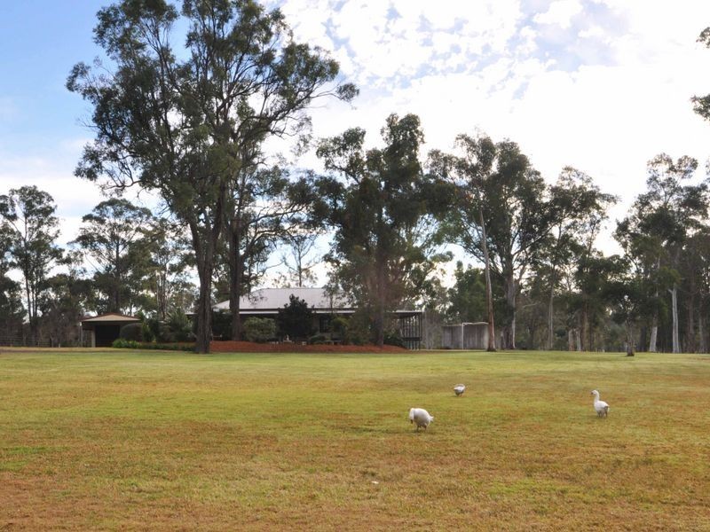 1106 Sandy Creek Road, Quorrobolong NSW 2325