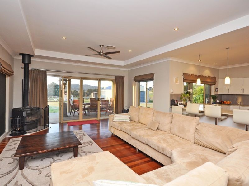 7 Willow Tree Close, Aberglasslyn NSW 2320