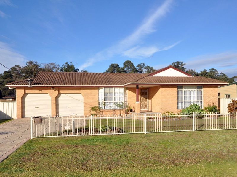 100 Harle Street, Abermain NSW 2326