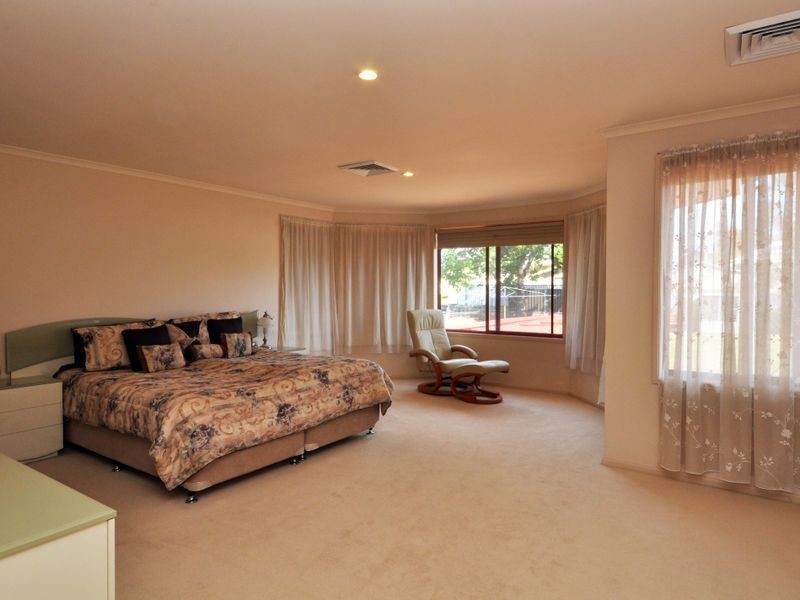 18 Pokolbin Street, Kearsley NSW 2325