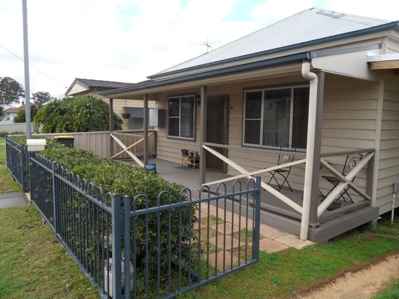 43 Hall Street, Cessnock NSW 2325