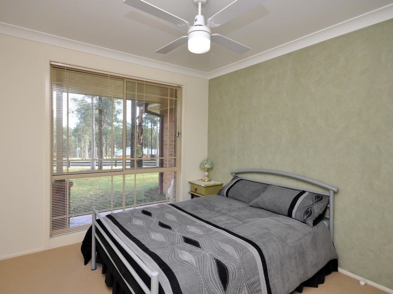35 Avalon Drive, Thornton NSW 2322