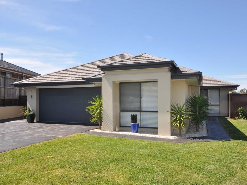 7 Galeff Place, Bolwarra Heights NSW 2320