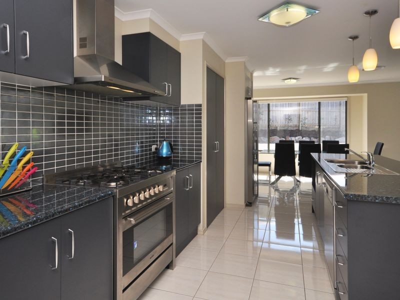 7 Galeff Place, Bolwarra Heights NSW 2320