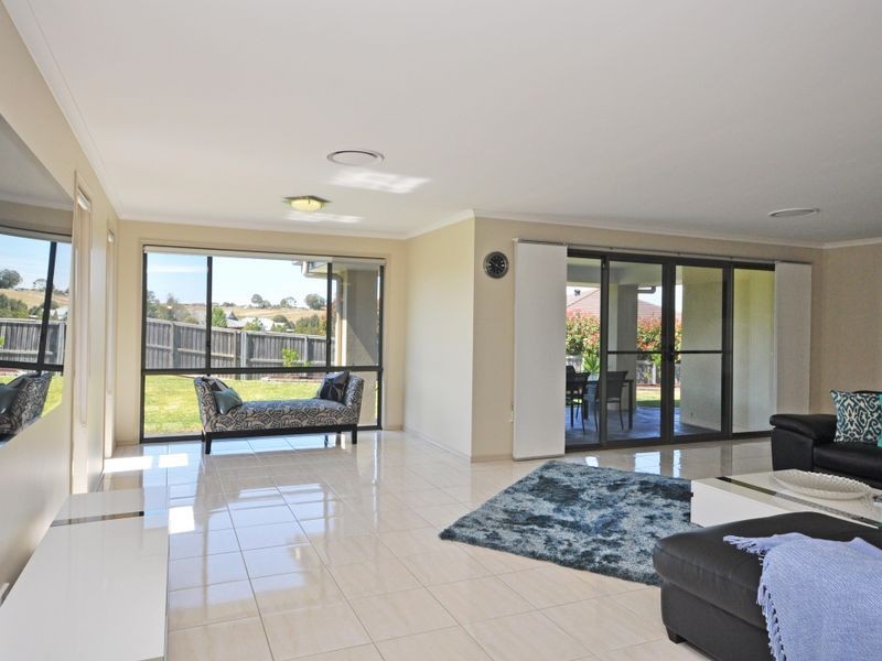 7 Galeff Place, Bolwarra Heights NSW 2320