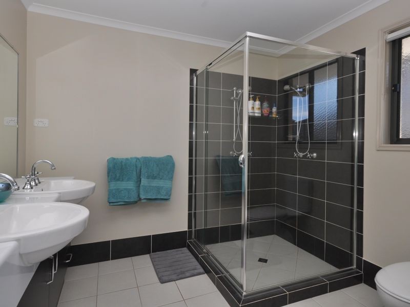 7 Galeff Place, Bolwarra Heights NSW 2320