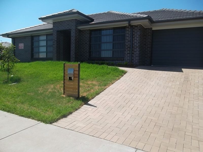 99 McKeachies Drive, Aberglasslyn NSW 2320