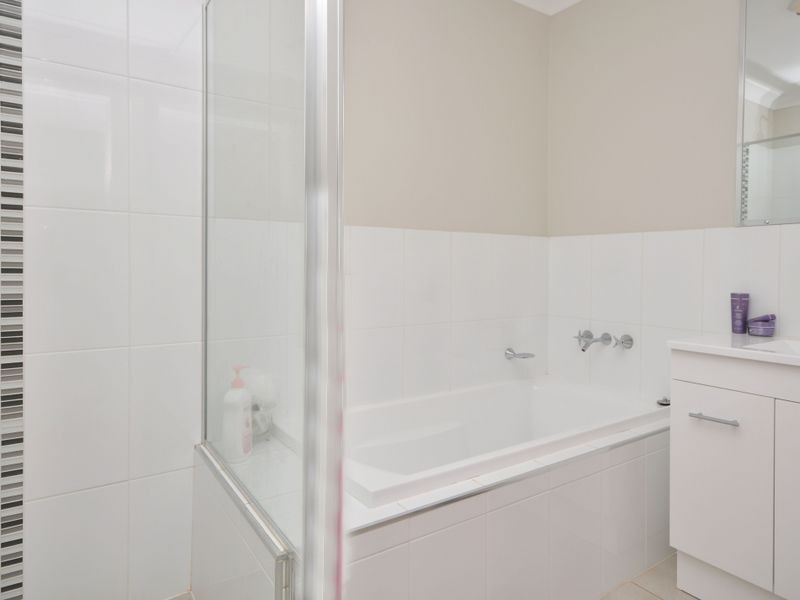 2/9 Durban Crescent, East Maitland NSW 2323