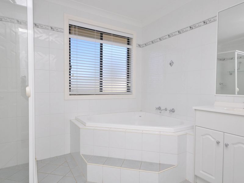 34 Forbes Crescent, Cliftleigh NSW 2321