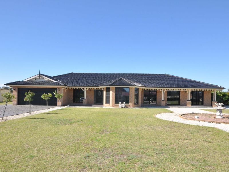 34 Forbes Crescent, Cliftleigh NSW 2321