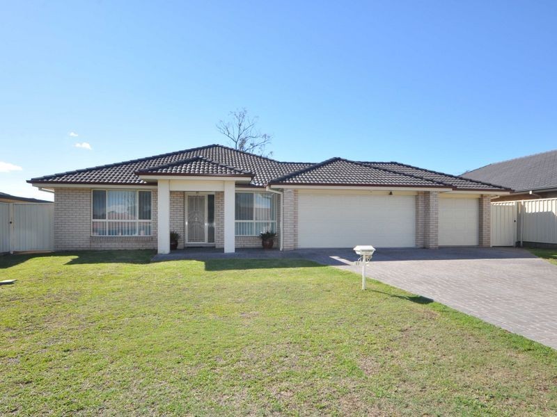 11 Hall Street, Heddon Greta NSW 2321