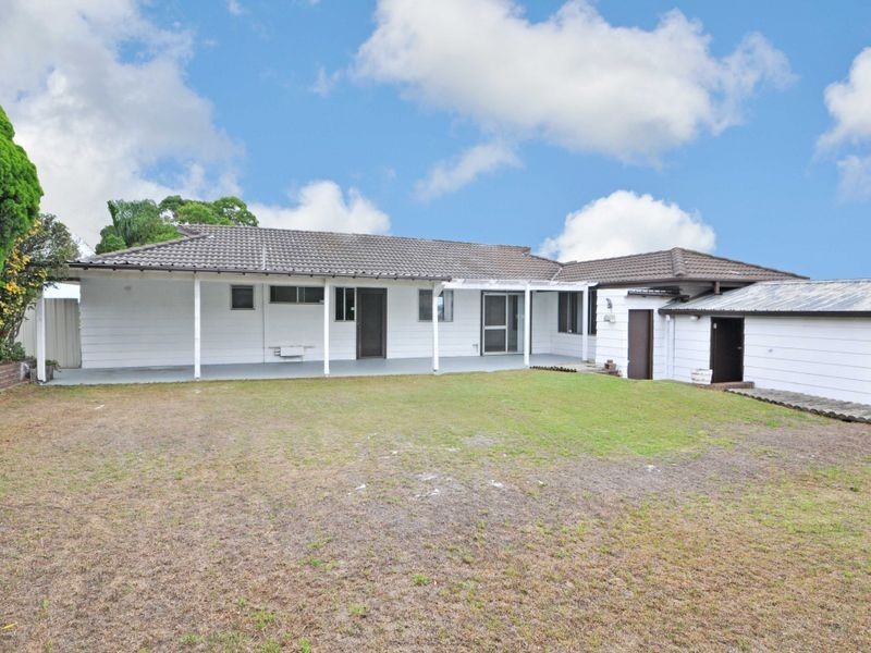 34 Buffier Crescent, Rutherford NSW 2320