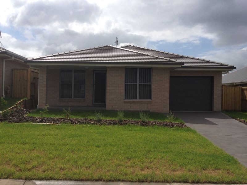 2/106 McKeachies Drive, Aberglasslyn NSW 2320