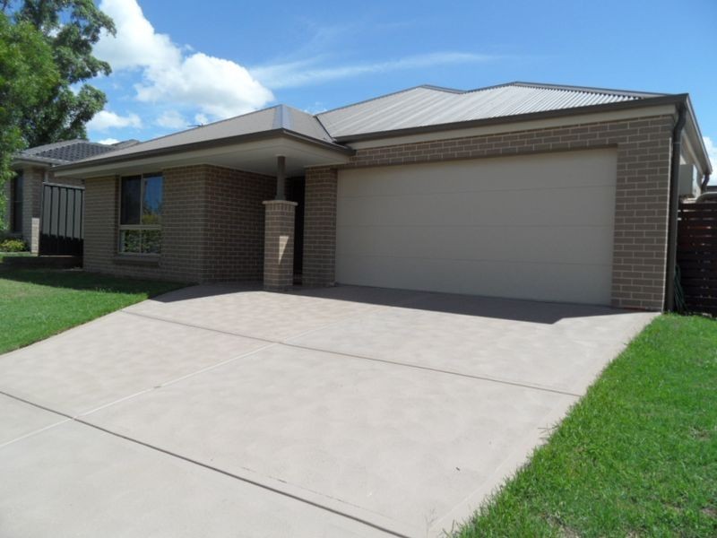 8a Dunmore Road, Largs NSW 2320