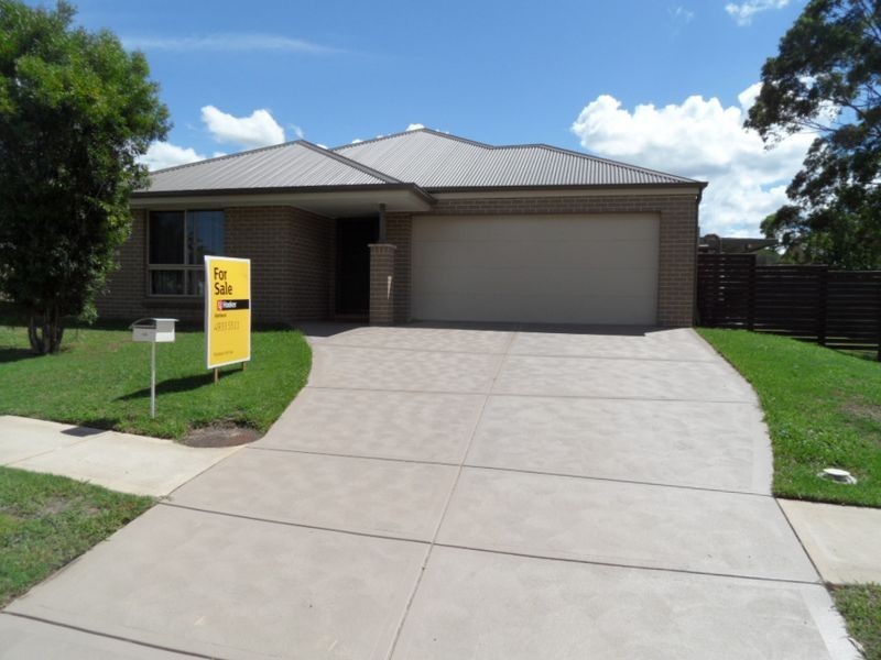 8a Dunmore Road, Largs NSW 2320