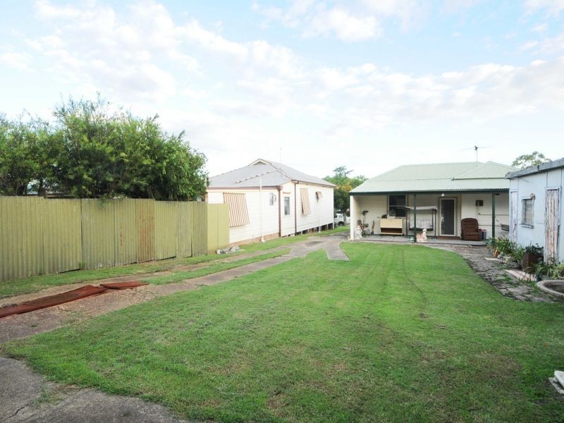 10 Raymond Terrace Road, East Maitland NSW 2323