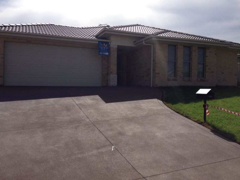 7 Sapphire Drive, Rutherford NSW 2320