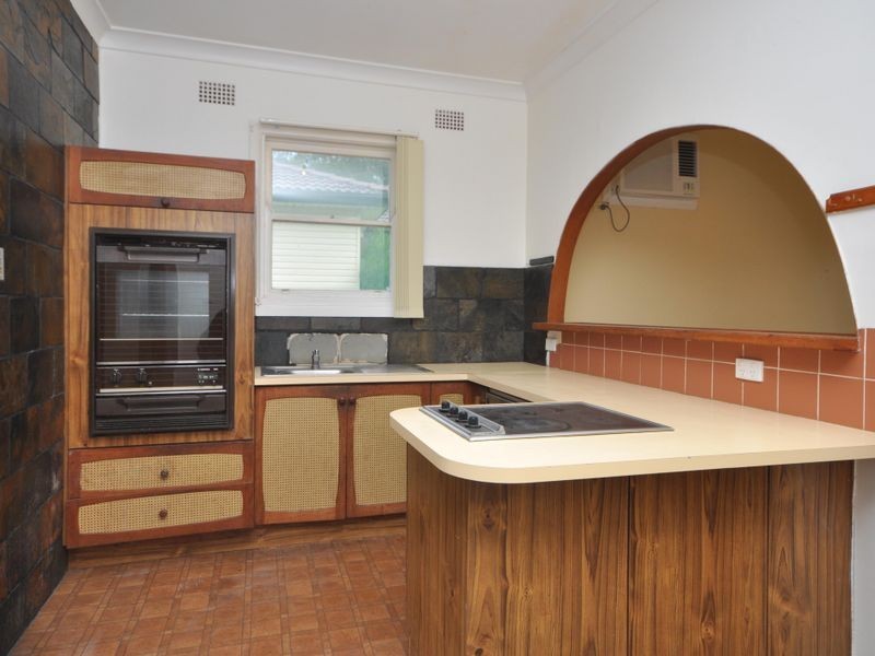 12 Crisp Avenue, Rutherford NSW 2320