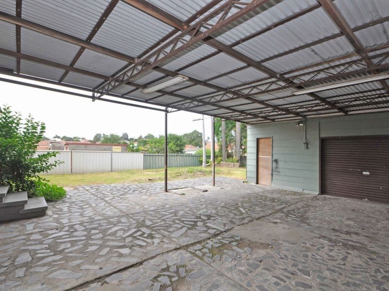 12 Crisp Avenue, Rutherford NSW 2320