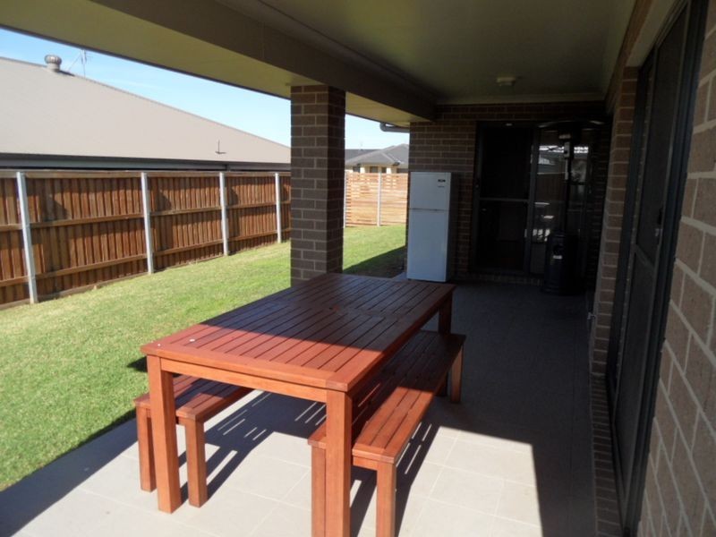 78 Redgum Circuit, Aberglasslyn NSW 2320