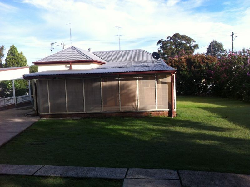 33 Wollombi Road, Cessnock NSW 2325
