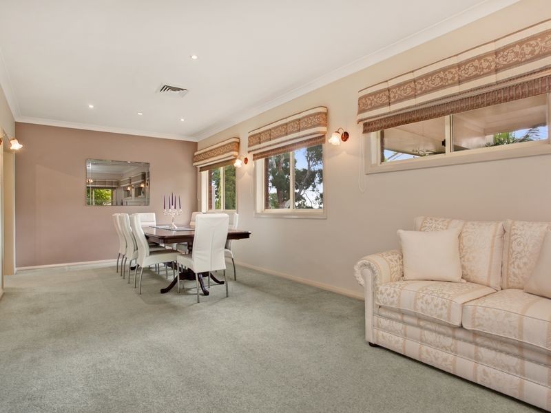 24 Robert Street, Tenambit NSW 2323