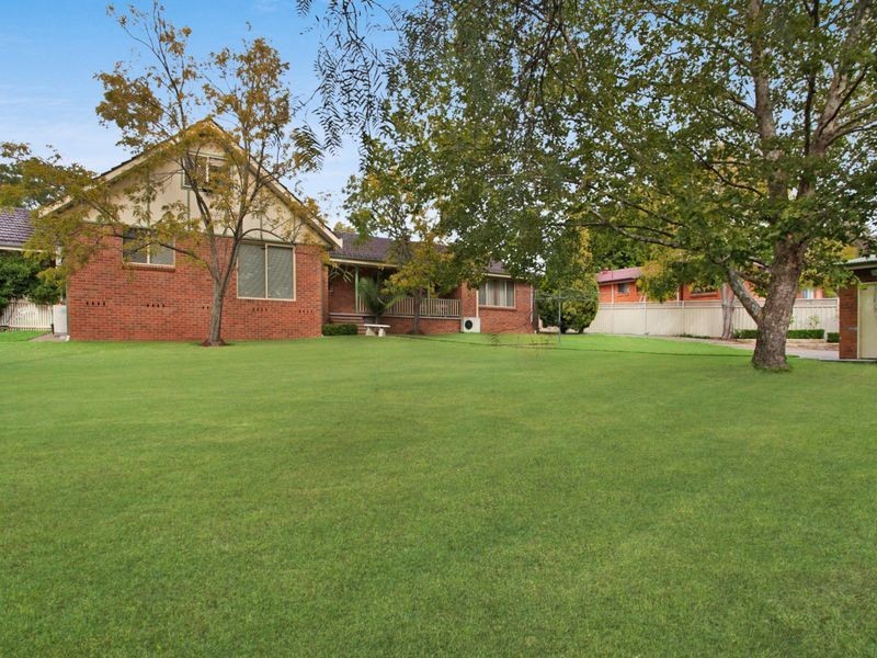 24 Robert Street, Tenambit NSW 2323