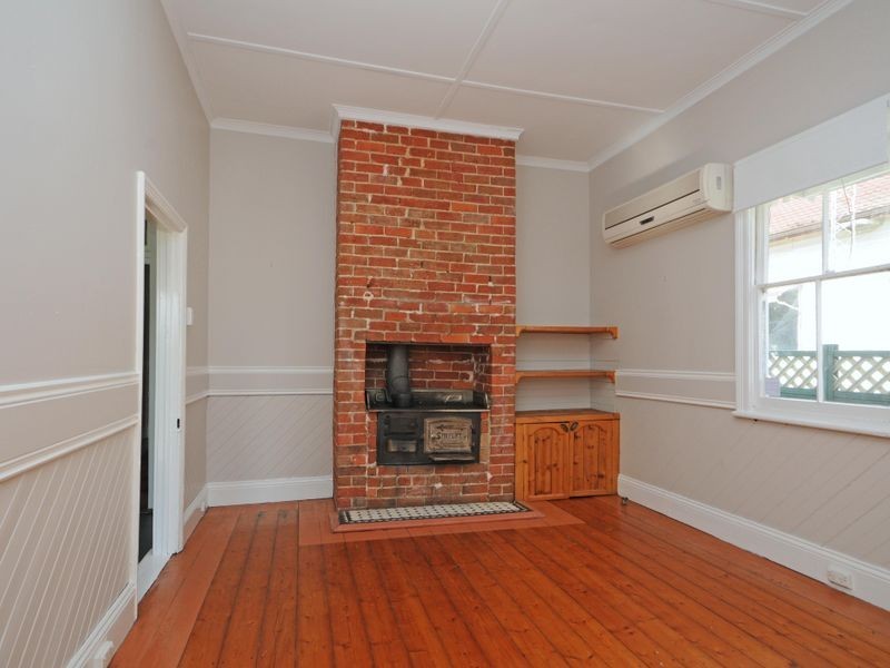 10 Gordon Avenue, Cessnock NSW 2325