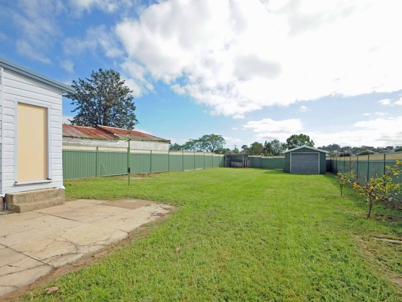 10 Gordon Avenue, Cessnock NSW 2325