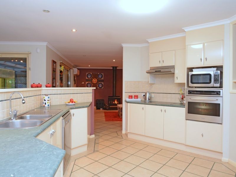 13 Grey Gum Drive, Weston NSW 2326