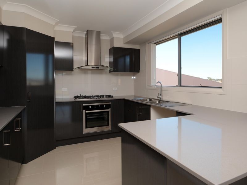 8 Redgum Circuit, Aberglasslyn NSW 2320