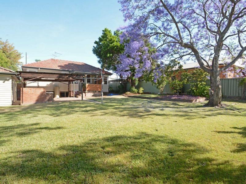 17 Porter Avenue, East Maitland NSW 2323