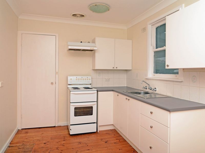 11 Green Hills Avenue, Woodberry NSW 2322