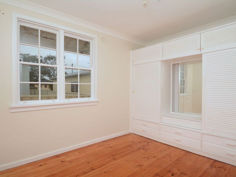11 Green Hills Avenue, Woodberry NSW 2322