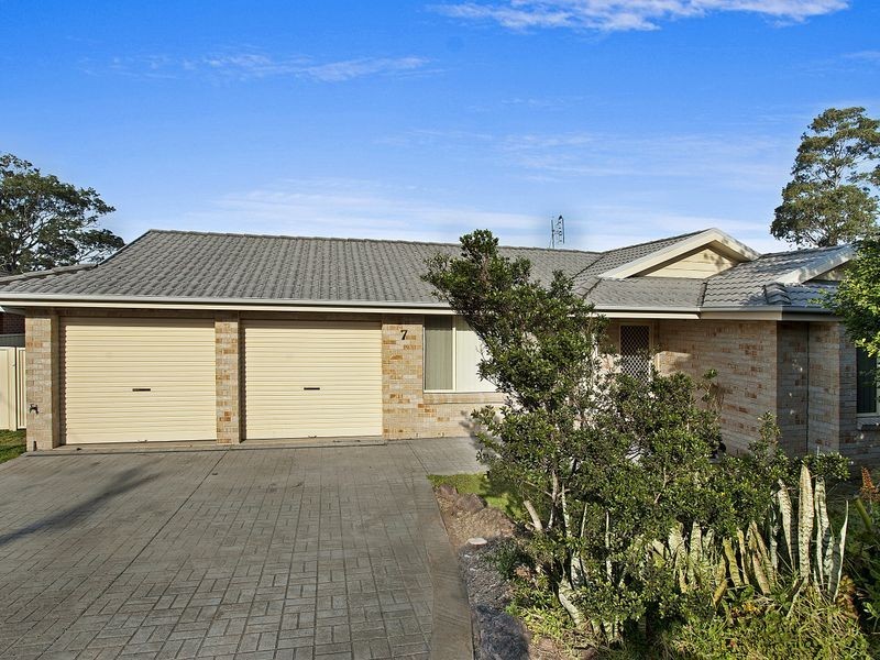 7 Hawkins Street, Rutherford NSW 2320