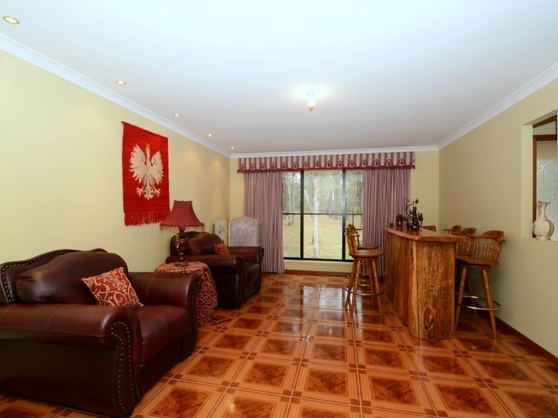 1 Silverstem Lane, Weston NSW 2326