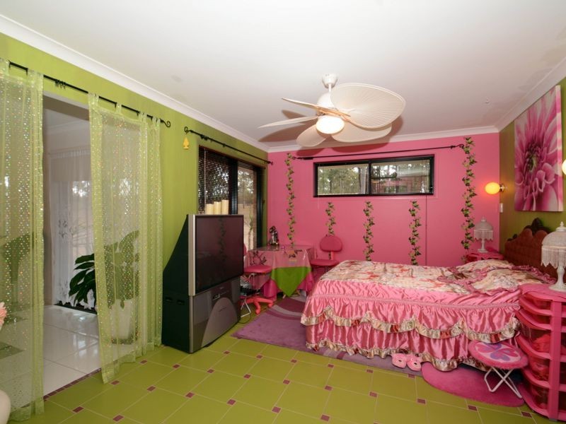 1 Silverstem Lane, Weston NSW 2326