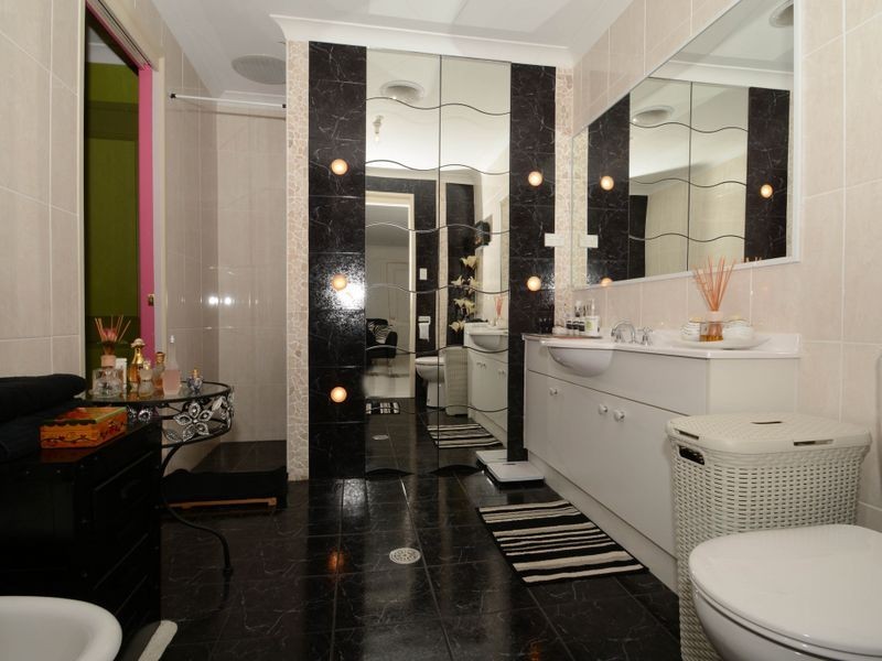 1 Silverstem Lane, Weston NSW 2326