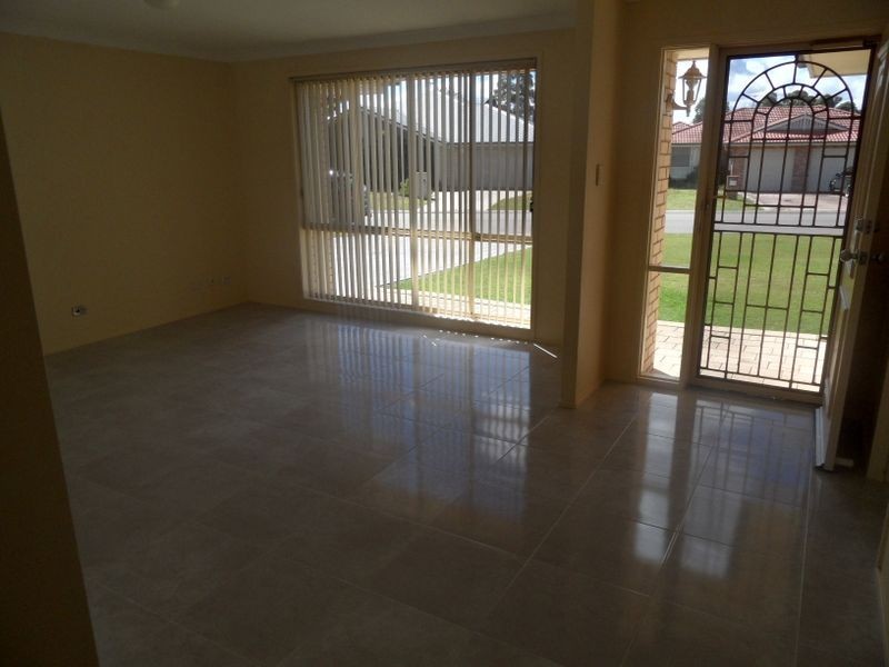 22 Drysdale Crescent, Metford NSW 2323