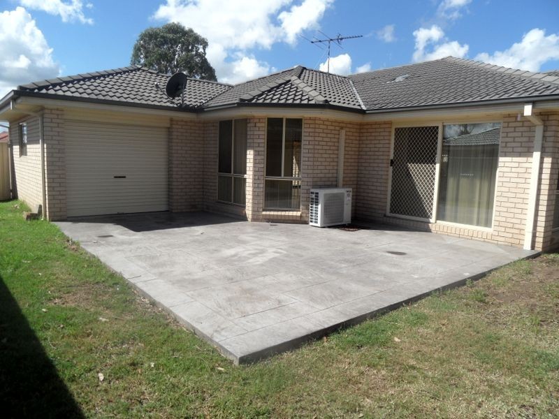 22 Drysdale Crescent, Metford NSW 2323