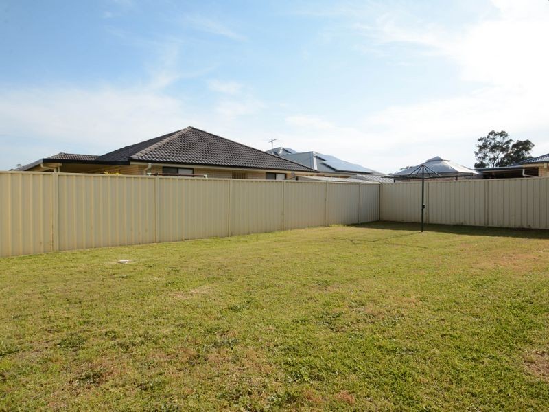 10 Streeton Drive, Metford NSW 2323
