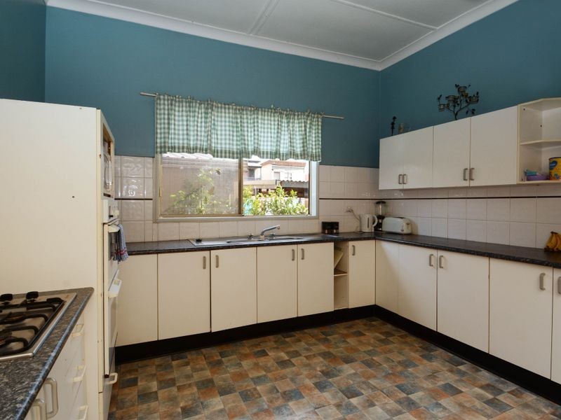 65 Blomfield Street, Aberglasslyn NSW 2320