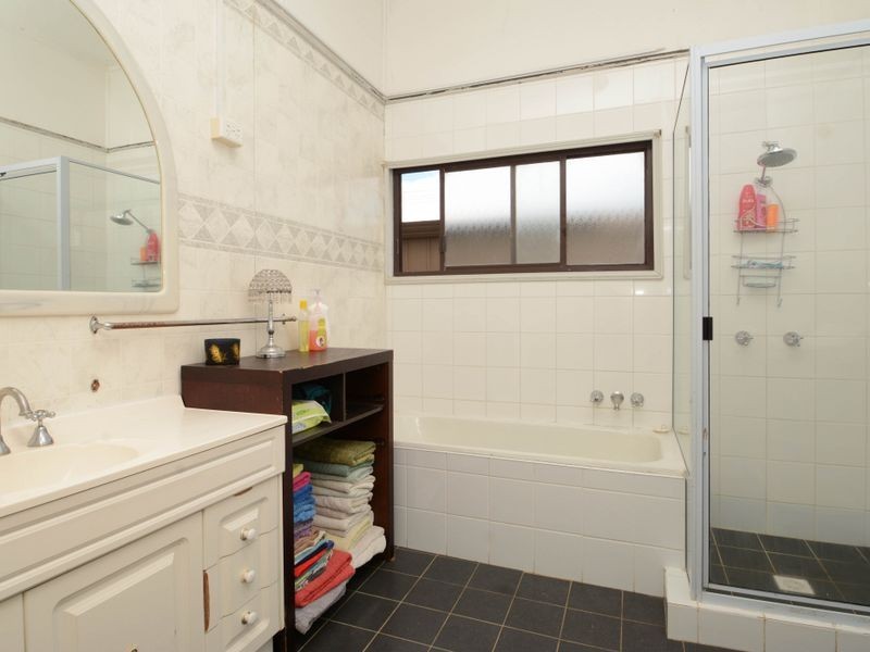 65 Blomfield Street, Aberglasslyn NSW 2320