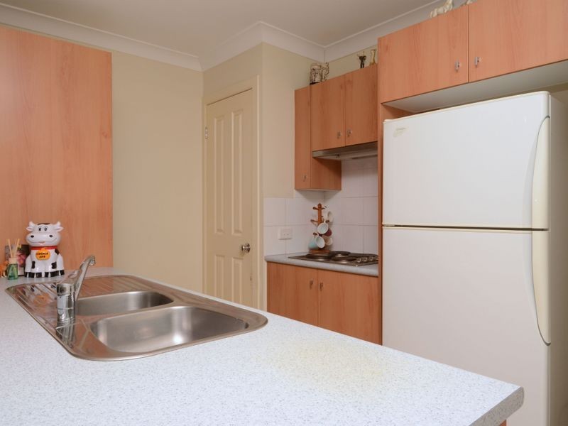 2/65 Carnarvon Circuit, East Maitland NSW 2323