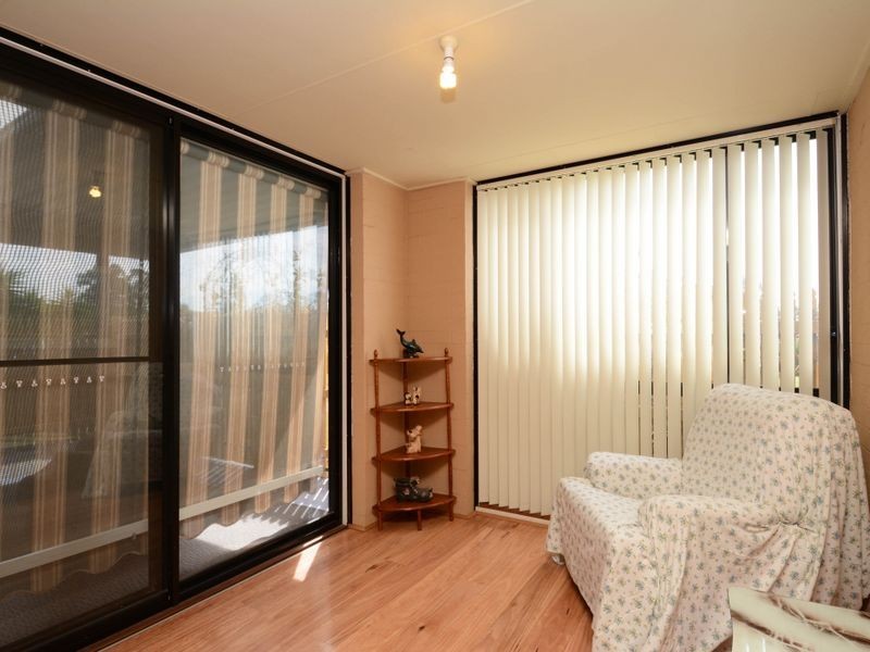 2/65 Carnarvon Circuit, East Maitland NSW 2323